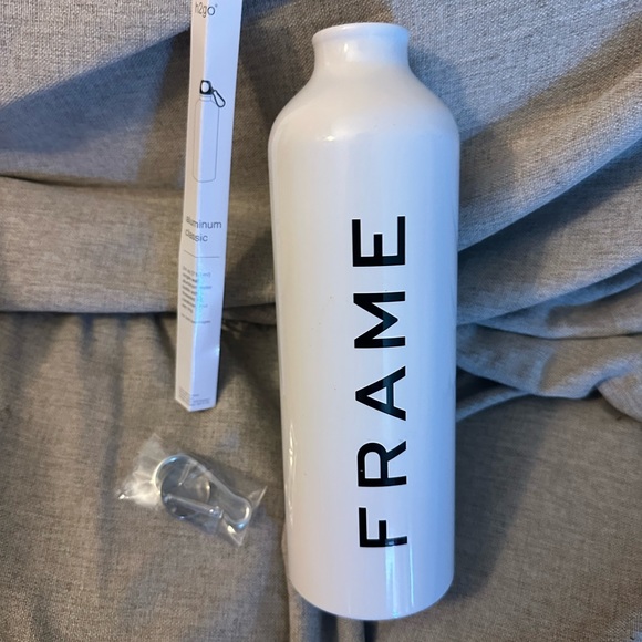Frame water bottle - Picture 2 of 3